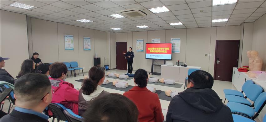 市急救中心为市委老干部局开展急救技能培训
